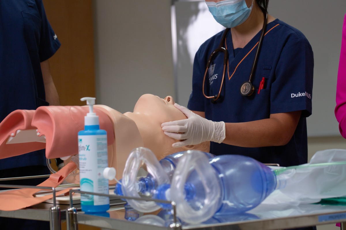 As realistic models of humans, manikins allow students to get used to handling patients in a safe, controlled manner. // Duke-NUS Medical School