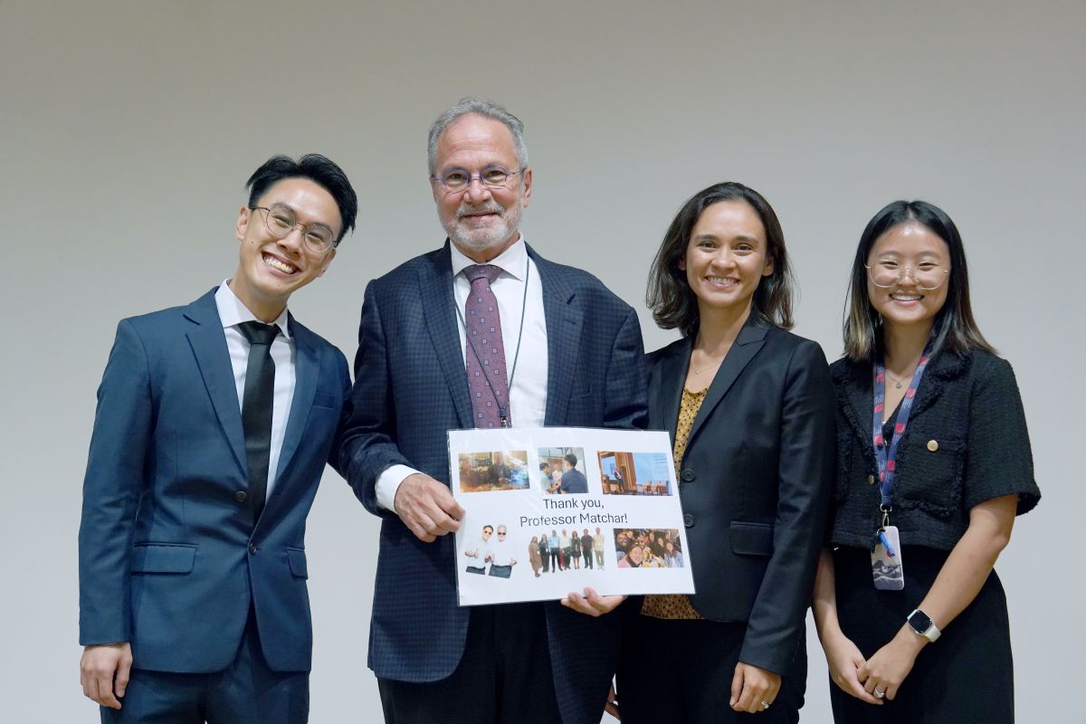 Matchar with his students