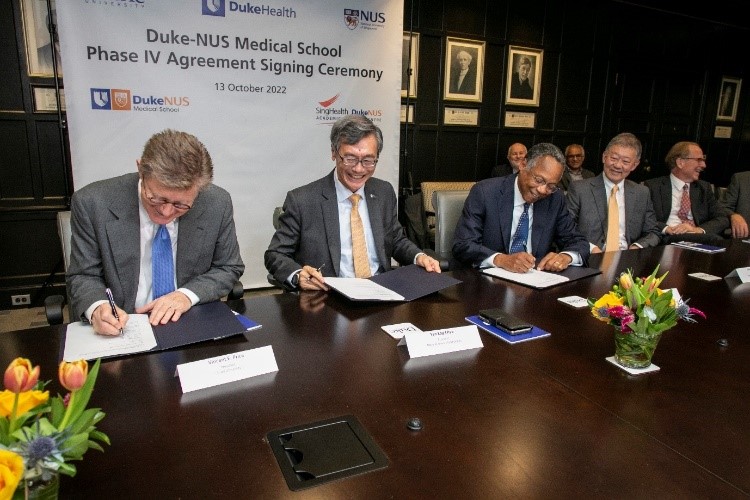 Duke and NUS sign the fourth phase agreement for Duke-NUS